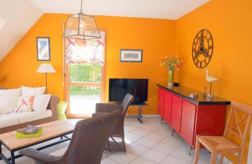 Brignogan-Plage Maison | Holiday Home in Plouneour near Sandy Beach
