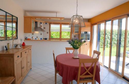 Brignogan-Plage Maison | Holiday Home in Plouneour near Sandy Beach