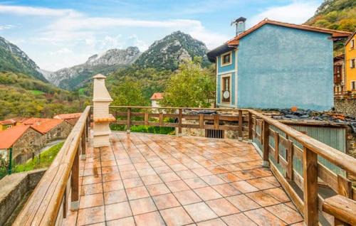 Trescares Maison | Holiday home in rural area with mountain view in Trescares