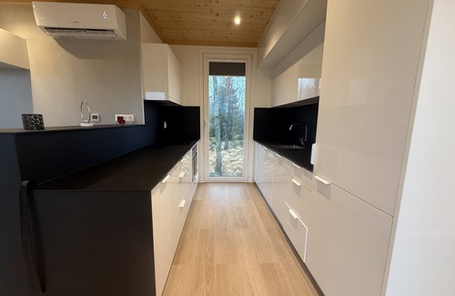 Knared Maison | Holiday home in the middle of nature in Knäred |SE02014
