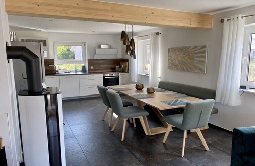 Warin Maison | Holiday home in Warin with swimming pool