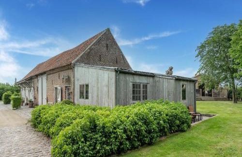 Pittem Maison | Holiday home in West Flanders with garden and bubble bath