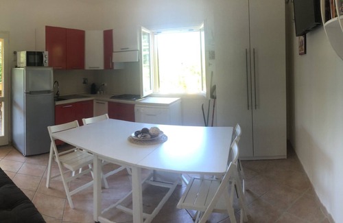 Lacona Maison | Maison de vacances "Villetta Lampone" avec Wi-Fi, climatisation, jardin et terrasse