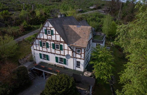 Brilon Maison | Maison de vacances 'Jachthuus Mit Anbau' avec vue sur les montagnes, terrasse privée et Wi-Fi