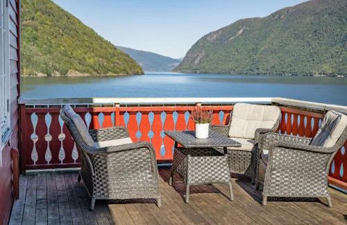 Vik Maison | Holiday Home Johans Maria stova by Interhome
