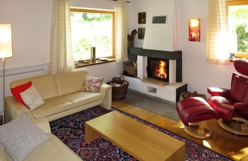 Haidmuhle Maison | Holiday Home Kaiserhäusl by Interhome