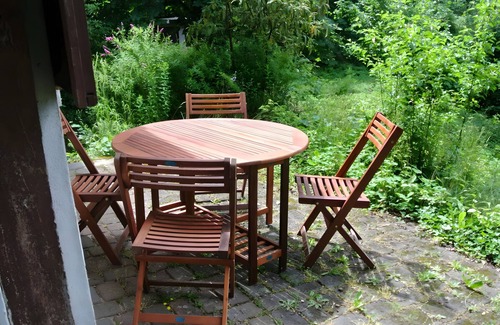 Herbstein Maison | Holiday Home 'Kleines Landhaus' with Private Garden and Wi-Fi