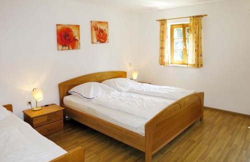 Viechtach Maison | Holiday Home Kreuzbuche by Interhome