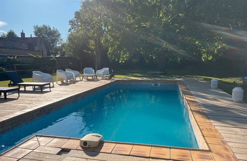 Parce-sur-Sarthe Maison | Maison de vacances 'La Béchetière' avec piscine privée, terrasse privée et Wi-Fi