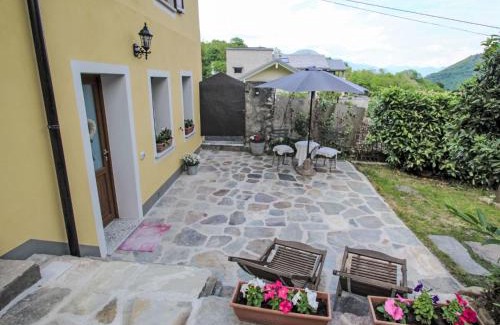 Casale Corte Cerro Maison | Holiday Home La Casetta by Interhome