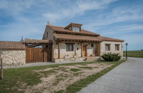 Marazuela Maison | Maison de vacances 'La Alameda' avec vue sur la mer, piscine privée et Wi-Fi