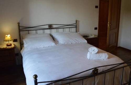 Collesanto Maison | Holiday Home 'La Casa Di Lupin A Perugia' with Shared Terrace and Wi-Fi