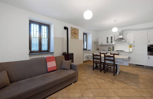 Osiglia Maison | Maison de vacances 'La Casa Sul Lago' avec vue sur la mer, jardin privé et Wi-Fi