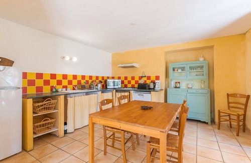 Saint-Christol Maison | Maison de vacances 'La Bellimure' avec vue sur les montagnes, terrasse partagée et Wi-Fi