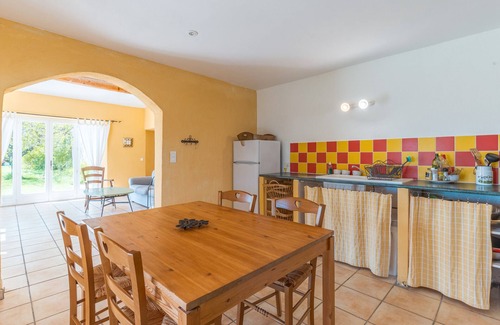 Saint-Christol Maison | Maison de vacances 'La Bellimure' avec vue sur les montagnes, terrasse partagée et Wi-Fi