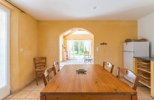Saint-Christol Maison | Maison de vacances 'La Bellimure' avec vue sur les montagnes, terrasse partagée et Wi-Fi