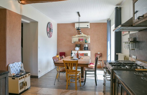 Saint-Bueil Maison | Maison de vacances 'La Maison Dauphinoise' avec vue sur les montagnes, Wi-Fi et climatisation