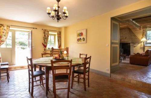 La Tagniere Maison | Holiday Home La Maison du Chateau by Interhome