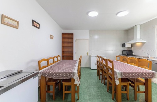 Burgohondo Maison | Maison de vacances 'La Nave De Gredos' avec vue sur la montagne, piscine et climatisation