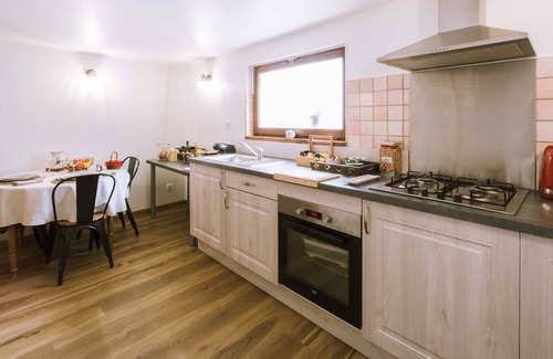 Bonvillard Maison | Holiday Home "La Petite Maison" with Mountain View, Private Garden & Wi-Fi