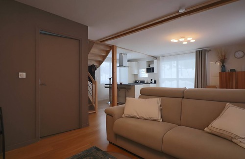 Mont-Dore Maison | Holiday Home 'La Petite Montille' with Mountain View and Wi-Fi