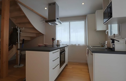 Mont-Dore Maison | Holiday Home 'La Petite Montille' with Mountain View and Wi-Fi