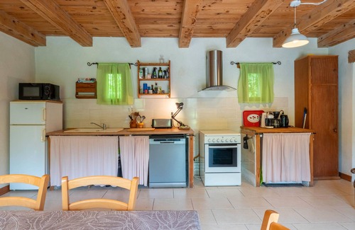 Le Thor Maison | Maison de vacances 'La Petite Palasse' avec piscine privée, Wi-Fi et climatisation
