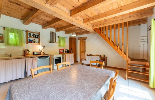 Le Thor Maison | Maison de vacances 'La Petite Palasse' avec piscine privée, Wi-Fi et climatisation