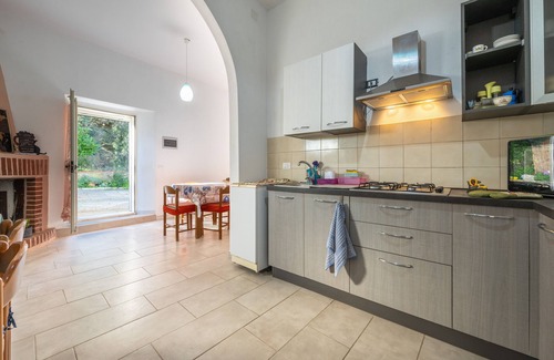 Barbusi Maison | Casa de vacaciones 'La Rocca Del Pellegrino' con vistas a la montaña, Wi-Fi y aire acondicionado