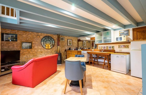 Gemozac Maison | Maison de vacances 'La Source - Gîtes De La Tournerie' avec piscine partagée, jardin et Wi-Fi