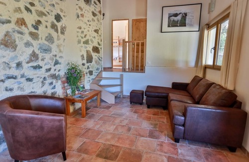 Rieussec Maison | Holiday Home 'Le Boulonnais, Le Pont De Calmel' with Mountain View, Shared Pool and Terrace