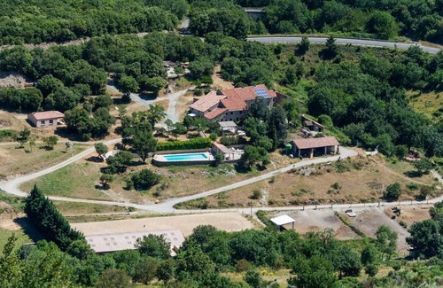 Rieussec Maison | Holiday Home 'Le Camargue, Le Pont De Calmel' with Mountain View, Shared Pool and Private Terrace