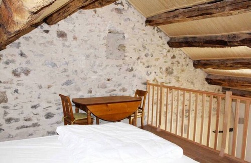 Rieussec Maison | Holiday Home 'Le Comtois, Le Pont De Calmel' with Mountain View, Shared Pool and Private Terrace