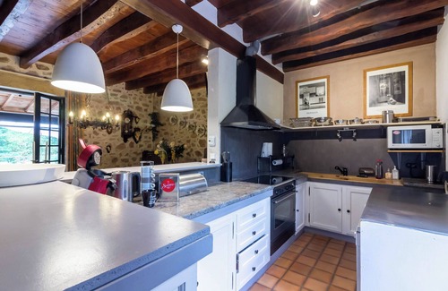 Piegut-Pluviers Maison | Holiday Home 'Les Touilles - Dordogne' with Private Pool, Private Terrace and Wi-Fi