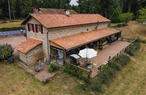 Piegut-Pluviers Maison | Holiday Home 'Les Touilles - Dordogne' with Private Pool, Private Terrace and Wi-Fi