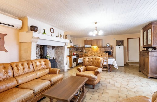 Bussac Maison | Maison de vacances 'Le Haut Picot' avec terrasse privée, Wi-Fi et climatisation