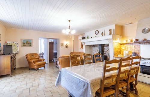 Bussac Maison | Maison de vacances 'Le Haut Picot' avec terrasse privée, Wi-Fi et climatisation