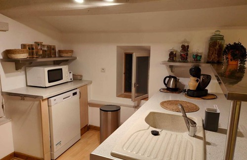 Saumane Maison | Maison de vacances 'Le Mas De La Rode Pour 6' avec terrasse privée et Wi-Fi