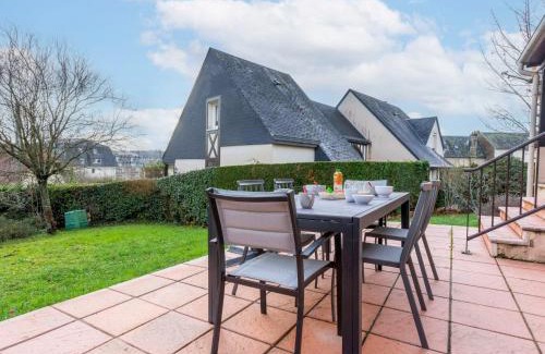 Touques Maison | Holiday Home Le Vert Coteau-4 by Interhome