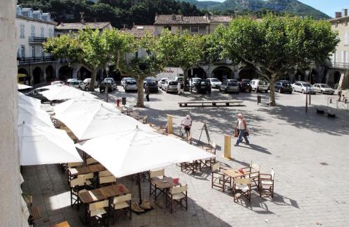 Nyons Maison | Holiday Home Les Arcades by Interhome