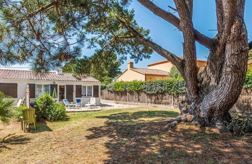 Les Moutiers-en-Retz Maison | Holiday Home Les Moutiers En Retz Rue De Bois Millet