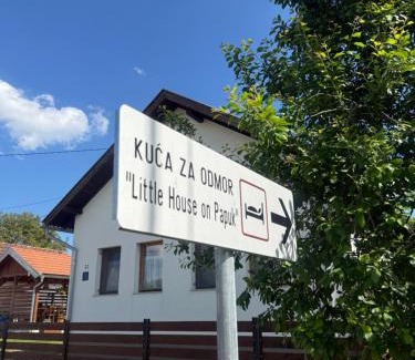 Cacinci Maison | Holiday Home Little House on Papuk