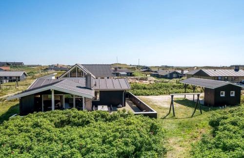 Bjerregard Strand Maison | Holiday Home Lill - 50m from the sea by Interhome