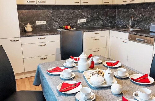 Steinheim Maison | Holiday Home Lindenstraße-3 by Interhome