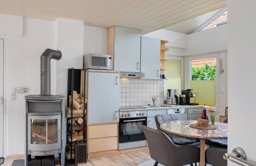 Harlesiel Maison | Holiday Home 'Lotte' with Sea View, Private Terrace and Wi-Fi