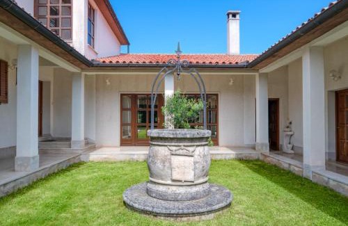 Bratulici Maison | Holiday Home Lupetina by Interhome
