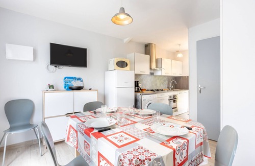 Maille Maison | Holiday Home 'Maison De 2 À 4 Personnes' with Private Terrace, Private Garden and Wi-Fi