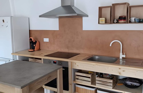 Mirepeisset Maison | Holiday Home 'Maison Ocre' with Wi-Fi