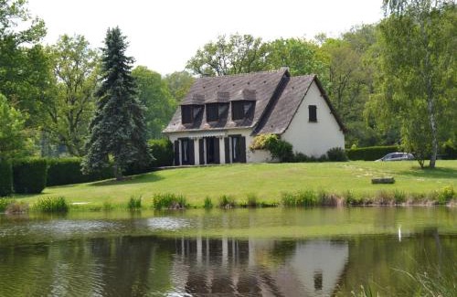 Pionnat Maison | Holiday Home Marchives by Interhome
