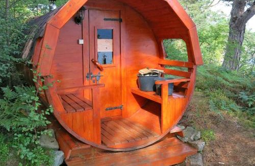 Balestrand Maison | Holiday Home Maria - FJS114 by Interhome